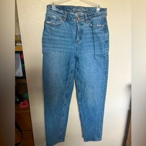 American Eagle mom jeans